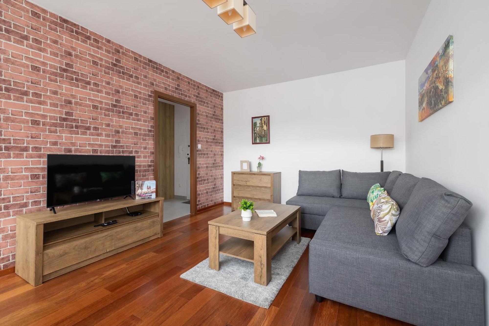 Unique Bialopradnicka With Balcony In By Renters Apartament