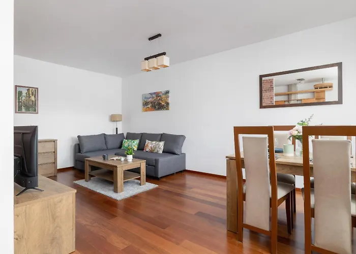 Unique Apartment Bialopradnicka With Balcony In Krakow By Noclegi Renters