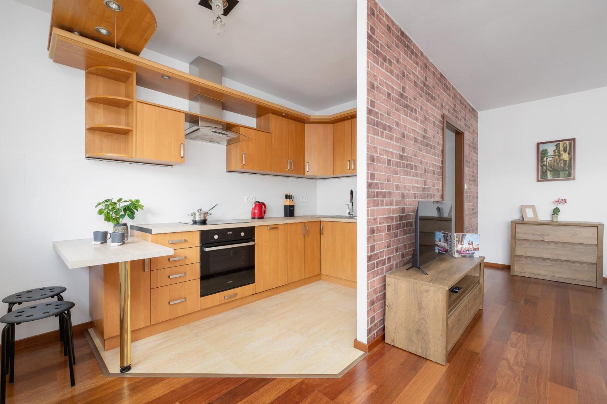 Unique Bialopradnicka With Balcony In By Renters *
